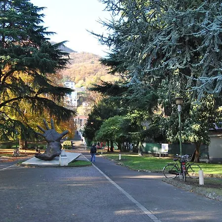 Affittacamere Regina 게스트하우스 코모